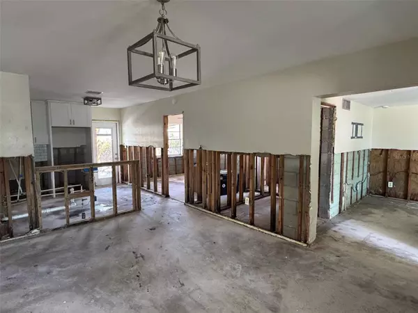 14019 W PARSLEY DR, Madeira Beach, FL 33708