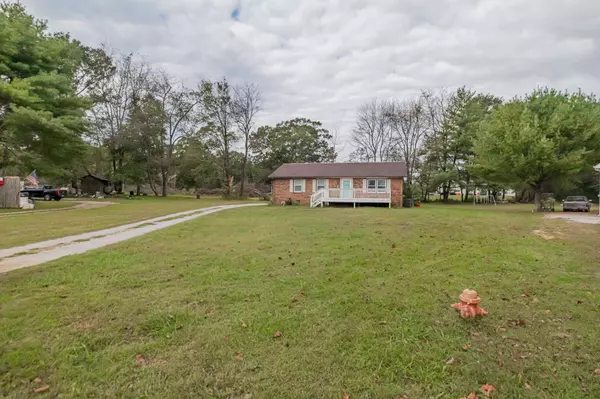 304 Tulip Tree Trl, Estill Springs, TN 37330