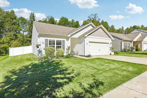 6201 Purbeck WAY, Charlotte, NC 28215