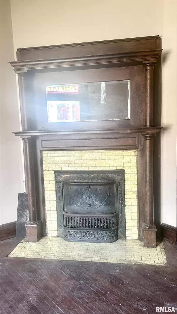 514 WASHINGTON ST, Quincy, IL 62301