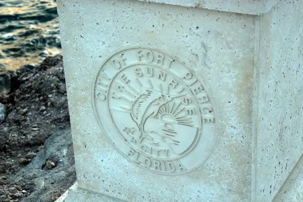 5166 Margaret Ann LN, Fort Pierce, FL 34946