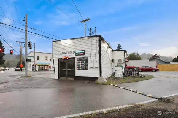 11016 Valley AVE E, Puyallup, WA 98372