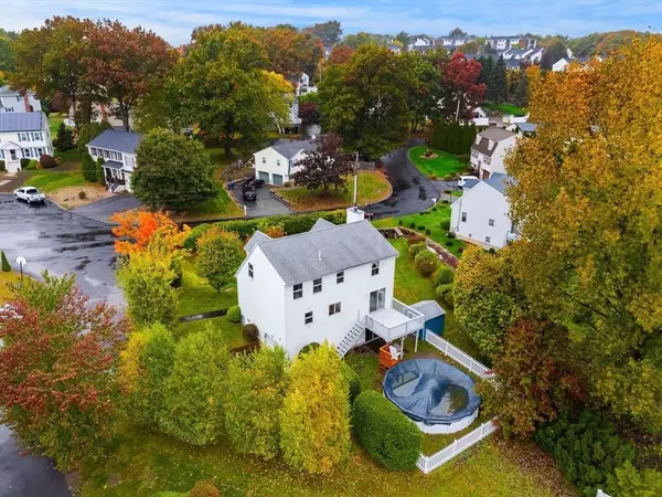 1 Barrview Cir, Methuen, MA 01844