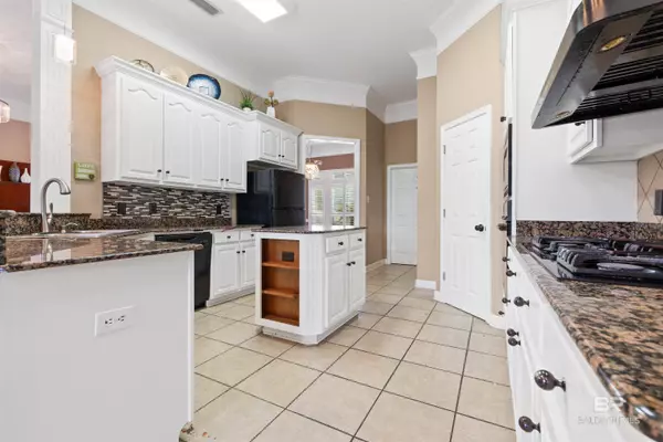 7387 Mallard Drive, Mobile, AL 36695