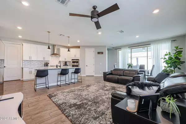 19704 W ROMA Avenue, Litchfield Park, AZ 85340