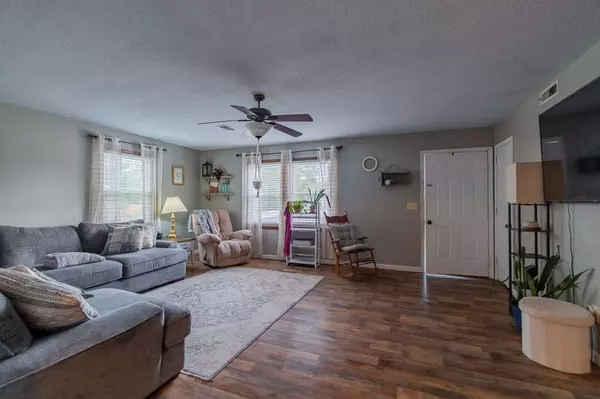 304 Tulip Tree Trl, Estill Springs, TN 37330