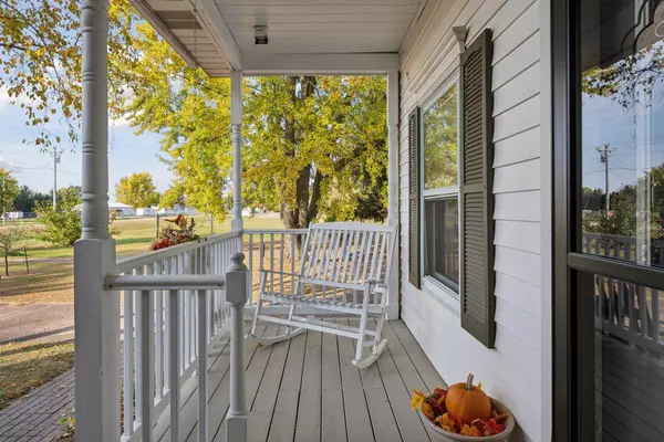 5013 Highway 47 NW, Dalbo, MN 55017