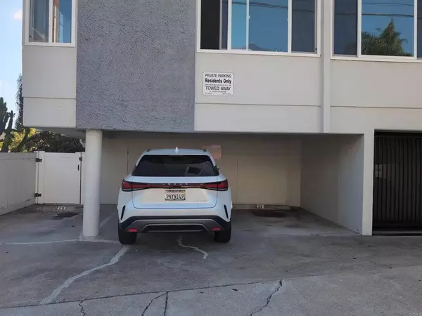 1907 Robinson Ave #201, San Diego, CA 92104