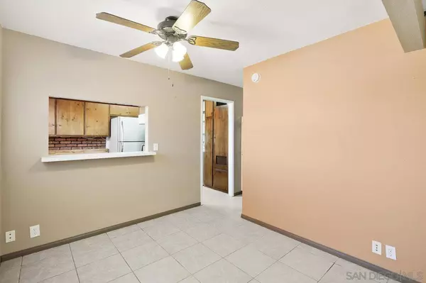 5127 Triana St, San Diego, CA 92117