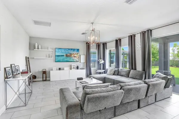 5454 SILVER SUN DR, Apollo Beach, FL 33572