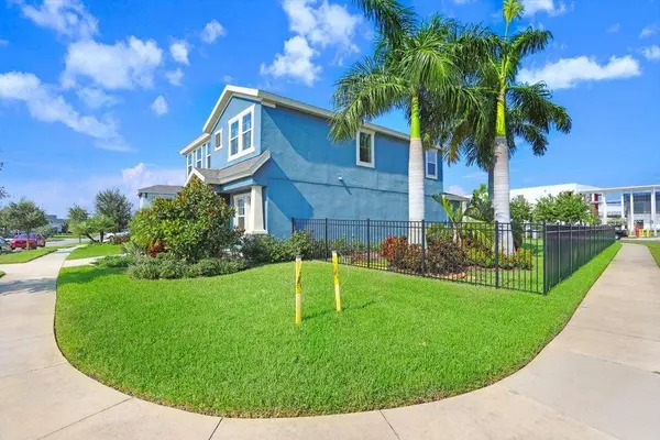 5454 SILVER SUN DR, Apollo Beach, FL 33572