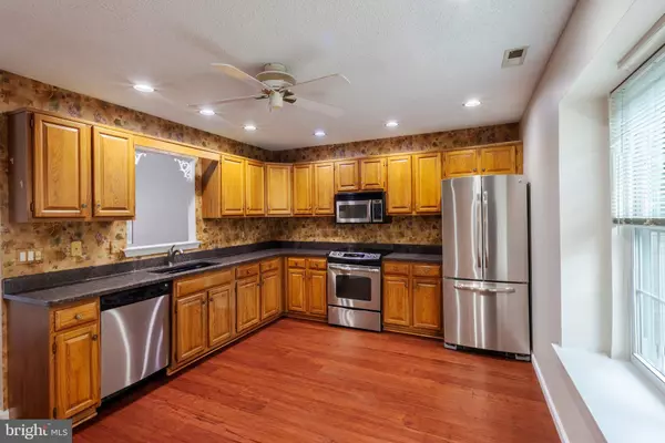 6006-B NORMANDY DR, Mount Laurel, NJ 08054