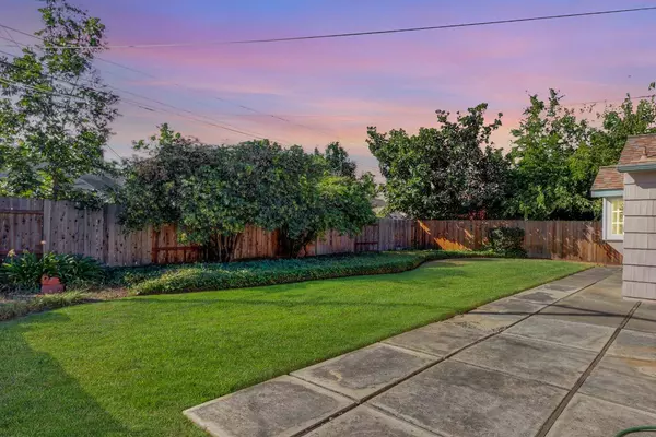 3116 Crest Haven DR, Sacramento, CA 95821