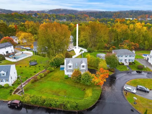 1 Barrview Cir, Methuen, MA 01844