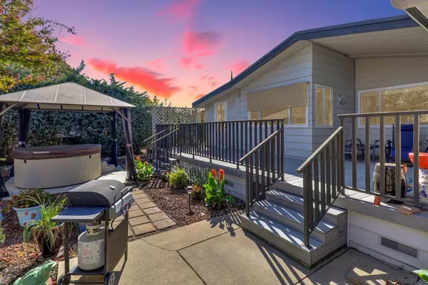 128 Kaseberg DR, Roseville, CA 95678