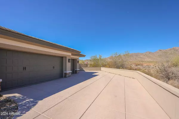 4562 N CHELSEA Drive, Buckeye, AZ 85396