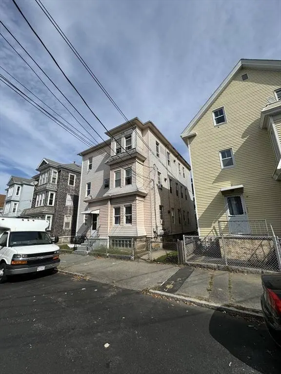 12 Harmony St, New Bedford, MA 02740