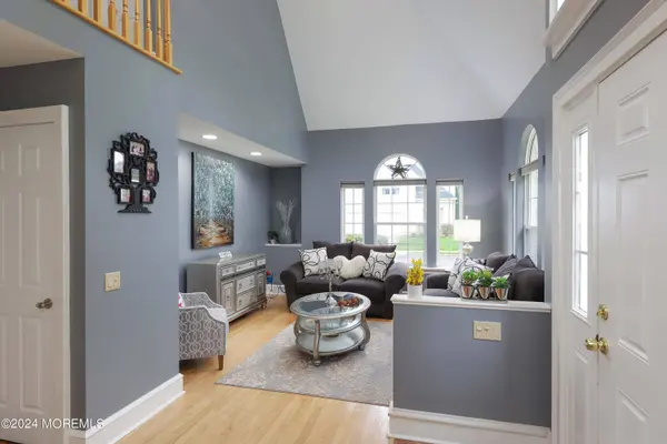 3906 Galloping Hill Lane, Toms River, NJ 08755