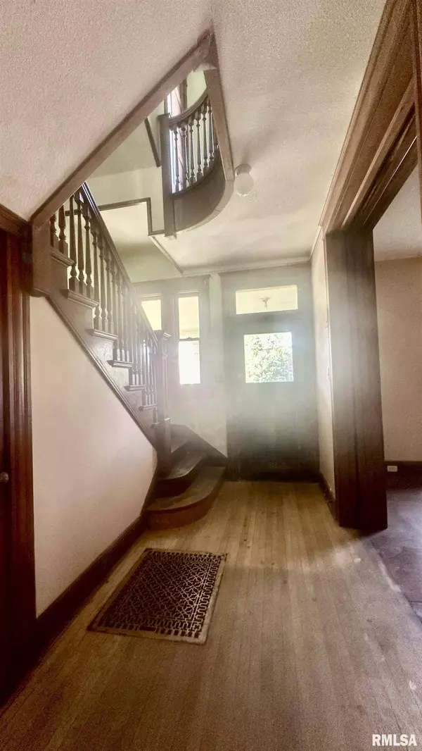 514 WASHINGTON ST, Quincy, IL 62301