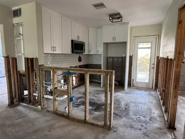 14019 W PARSLEY DR, Madeira Beach, FL 33708