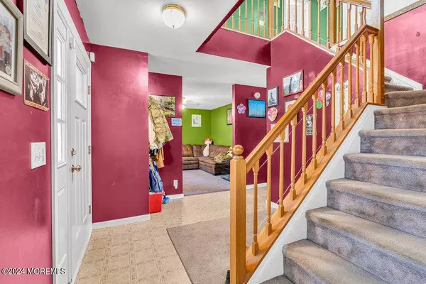 607 Poplar Street, Lakehurst, NJ 08733