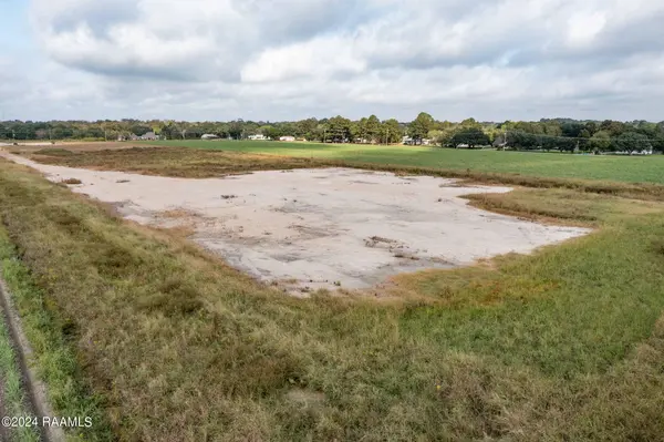 1167 Anse Broussard Highway, Breaux Bridge, LA 70517