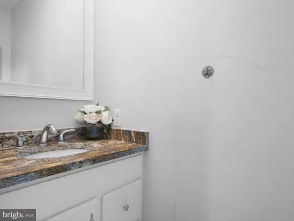 14 PARA LN, Newark, DE 19702