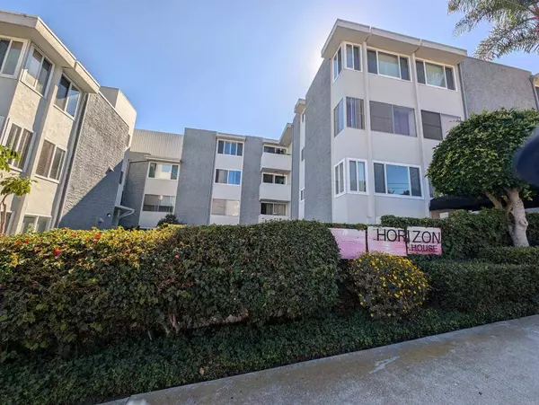 1907 Robinson Ave #201, San Diego, CA 92104