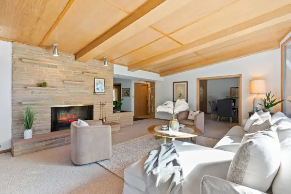 2301 E Glendale, Whitefish Bay, WI 53211