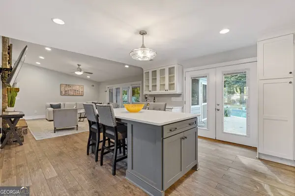 681 CREEKWOOD DR, Marietta, GA 30068