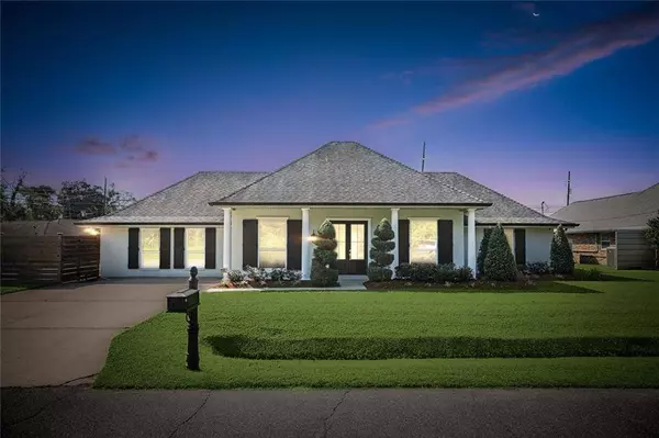 129 EAST HEATHER DR, Luling, LA 70070