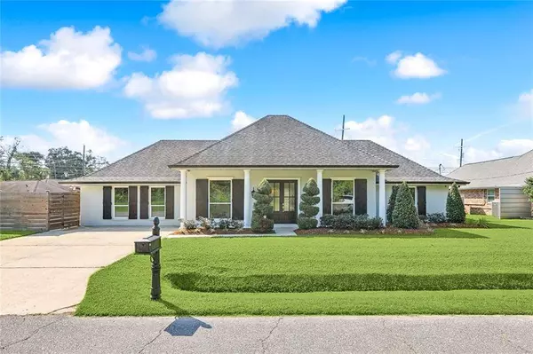 129 EAST HEATHER DR, Luling, LA 70070