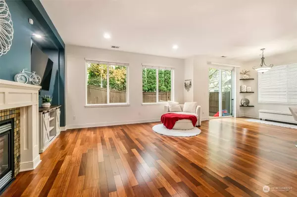 18330 39th DR SE #90, Bothell, WA 98012