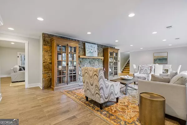 681 CREEKWOOD DR, Marietta, GA 30068