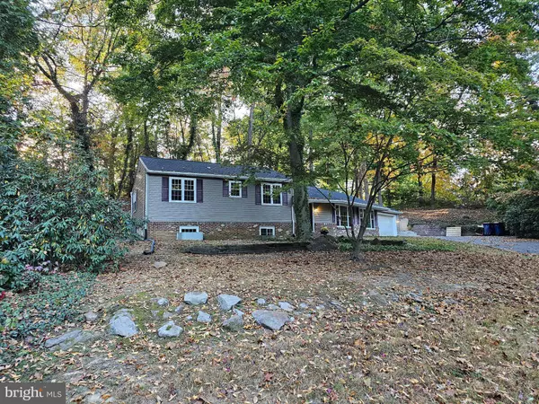 22 GLEN DR, Voorhees, NJ 08043
