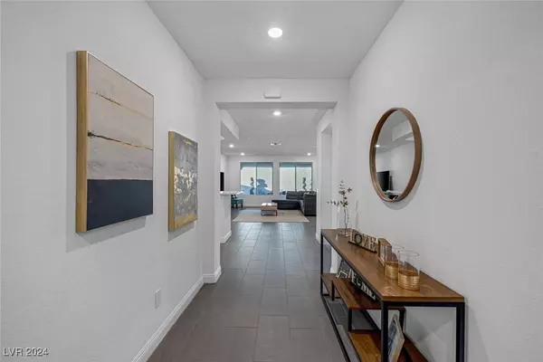 10996 Gardenova Avenue, Las Vegas, NV 89166