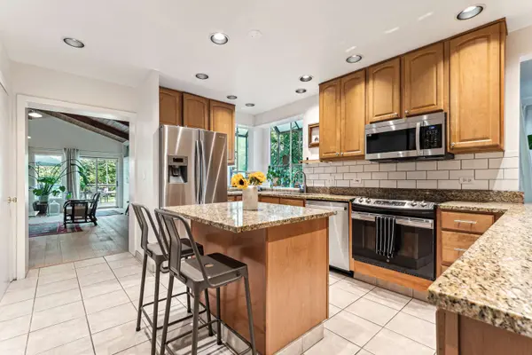 941 Marion AVE, Highland Park, IL 60035