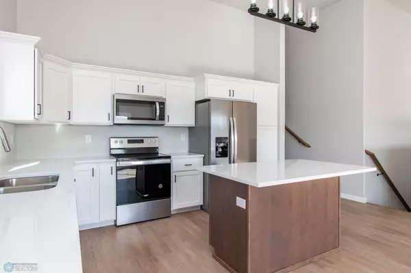 6438 82nd AVE S, Horace, ND 58047