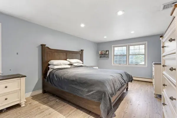 107 Mary Ln, Bridgewater, MA 02324