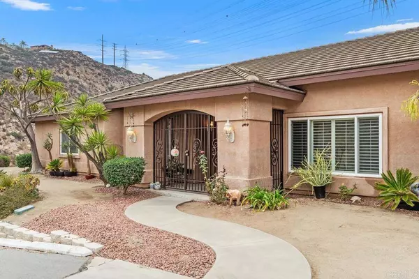 2378 Maudey Bell CT, El Cajon, CA 92019