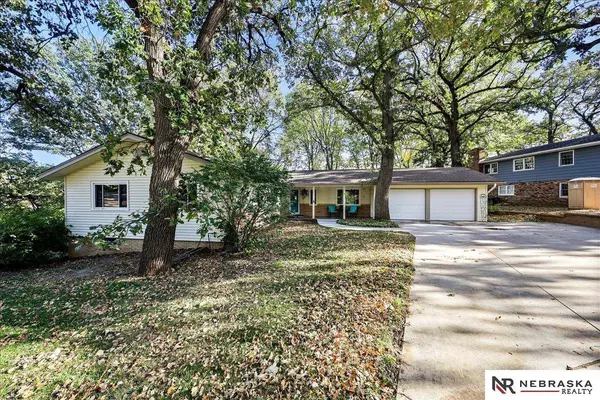 21 Scarlet Oaks Road, Council Bluffs, IA 51503