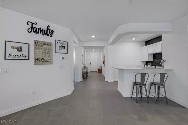 10996 Gardenova Avenue, Las Vegas, NV 89166