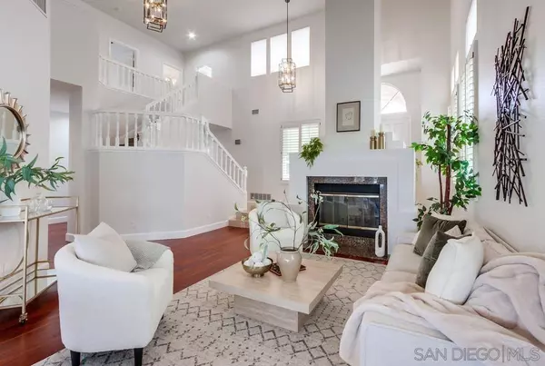 10768 Sunset Ridge Dr, San Diego, CA 92131