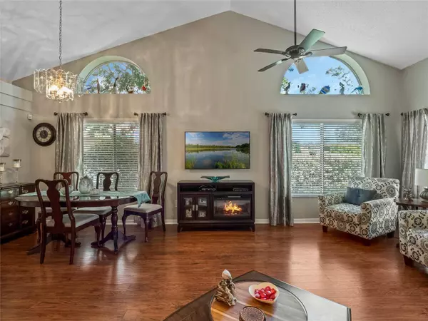 722 BARRINGTON CIR, Winter Springs, FL 32708