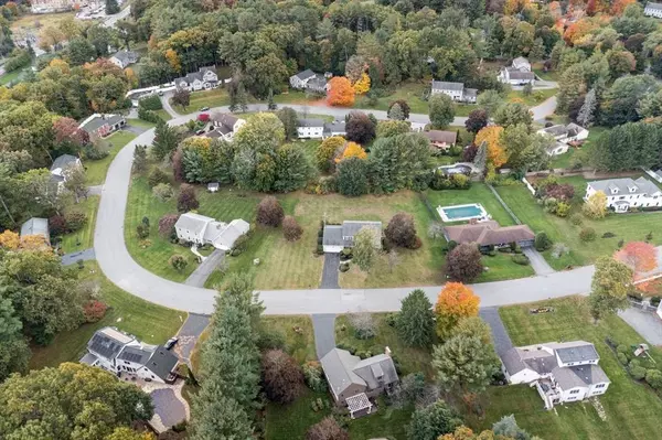 7 Rose Glen Dr, Andover, MA 01810