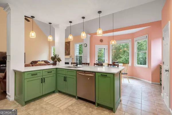 5322 Mulberry Bend CT, Flowery Branch, GA 30542