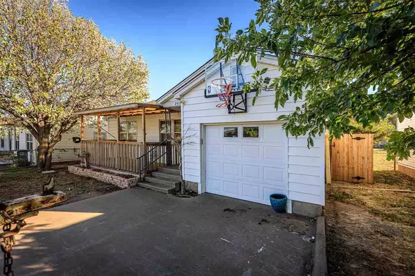 2508 SW Cornell Ave, Lawton, OK 73505