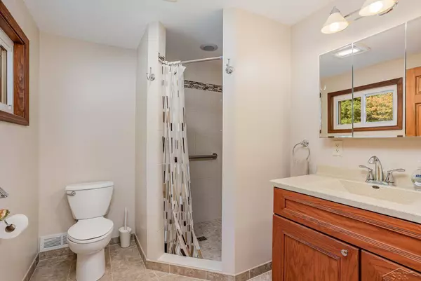 11692 Spencer Road, Saginaw, MI 48609