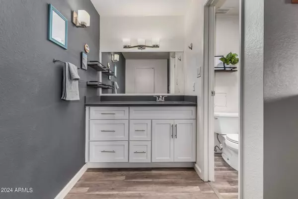 4950 N MILLER Road #205, Scottsdale, AZ 85251