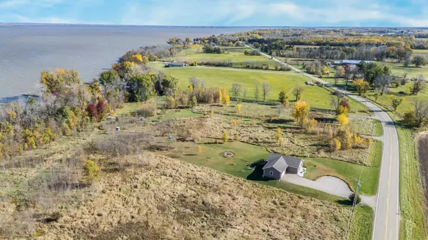 9124 COUNTY ROAD B, Winneconne, WI 54986